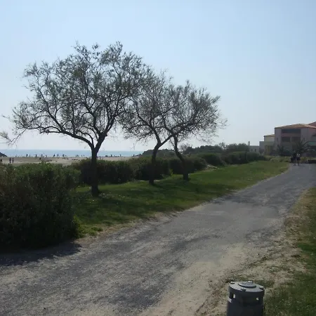 T2 Lumineux Bord De Mer Agde Exterior photo